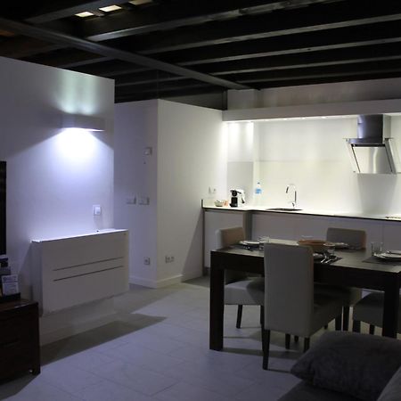 Apartaments Y Habitacions Entre Volcans Olot Exteriör bild