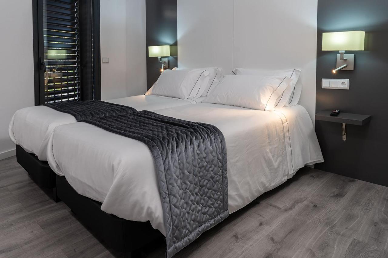 Apartaments Y Habitacions Entre Volcans Olot Exteriör bild