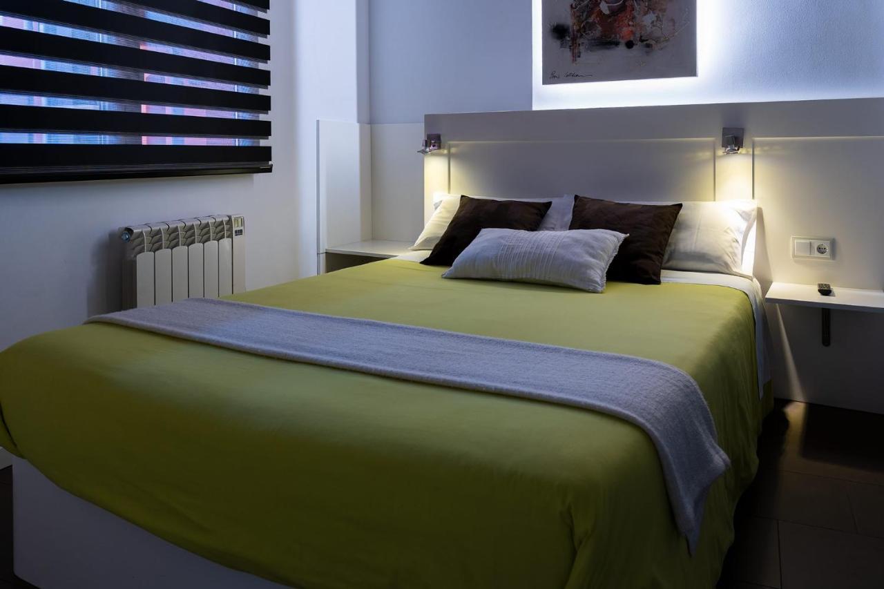Apartaments Y Habitacions Entre Volcans Olot Exteriör bild