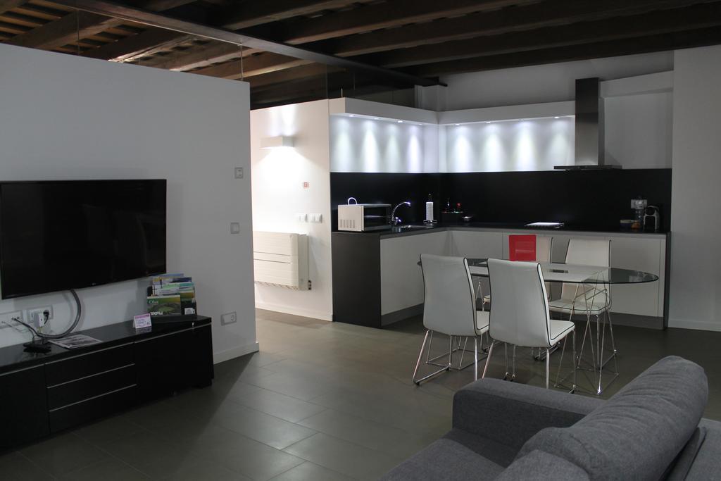 Apartaments Y Habitacions Entre Volcans Olot Exteriör bild