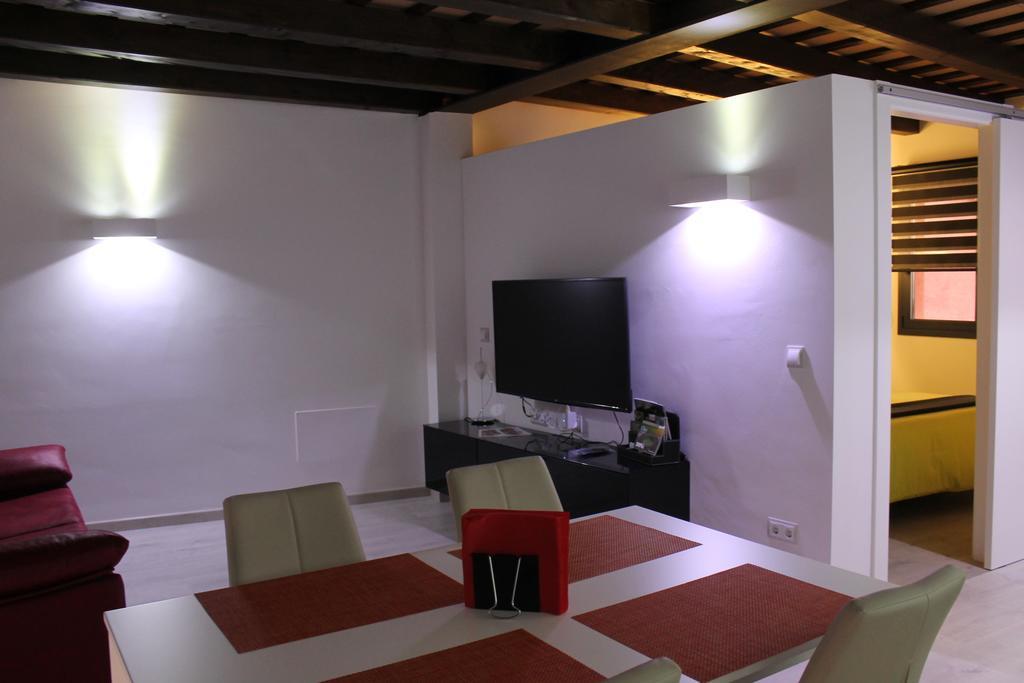 Apartaments Y Habitacions Entre Volcans Olot Exteriör bild